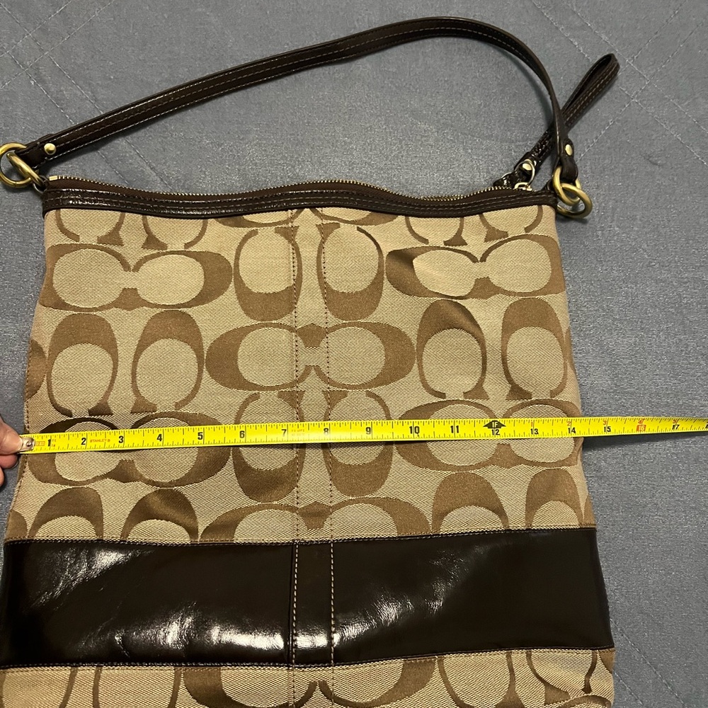Coach Vintage Cursive Creed Signature canvas large tan brown tote/shoulder bag - Picture 8 of 9